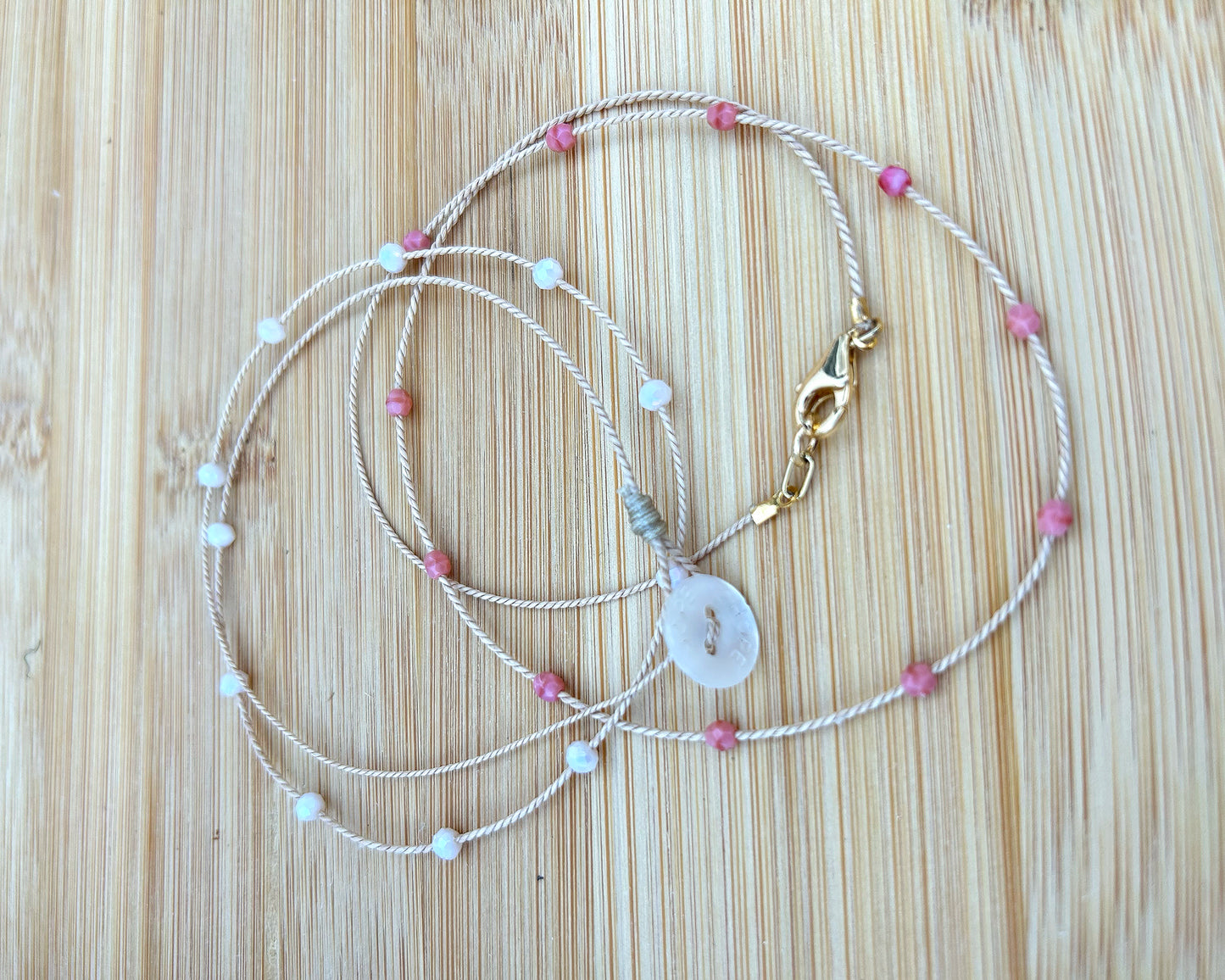 Delicate Round Beads Choker on Buriti Silk Cord