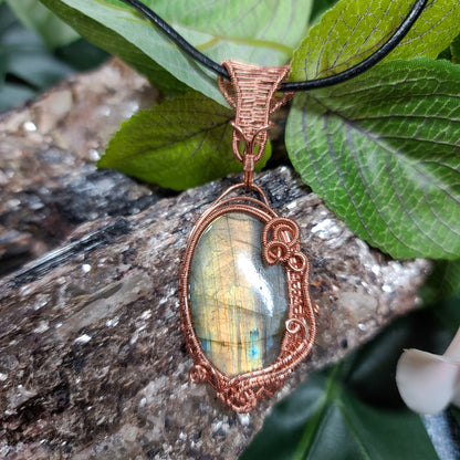 Labradorite Vine Pendant
