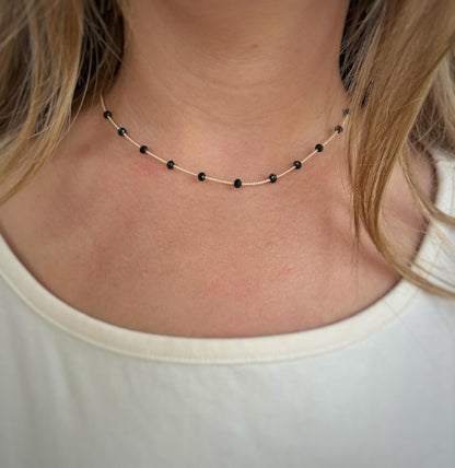 Delicate Round Beads Choker on Buriti Silk Cord