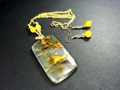 Cherry Quartz Oblong Gemstone Necklace Pendant Gold Wire Wrapped with Matching Jade Earrings