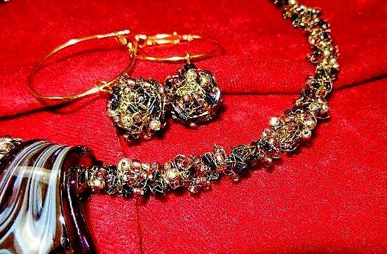 Violet Blue Lamp Work Art Glass Pendant on Crocheted Wire Choker with Earrings
