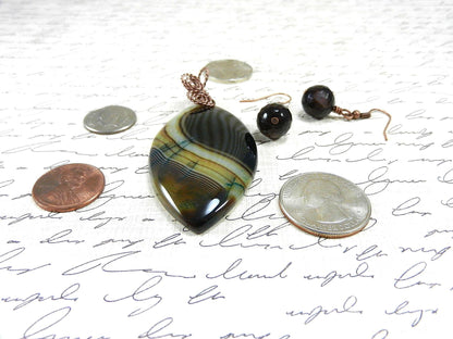 Copper Wire Wrapped Black and Brown Agate Gemstone Pendant with Matching Agate Earrings