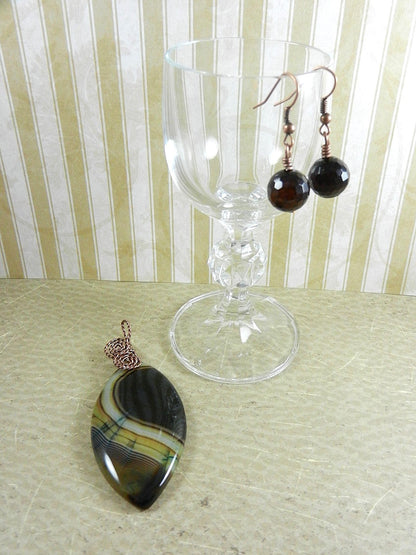 Copper Wire Wrapped Black and Brown Agate Gemstone Pendant with Matching Agate Earrings