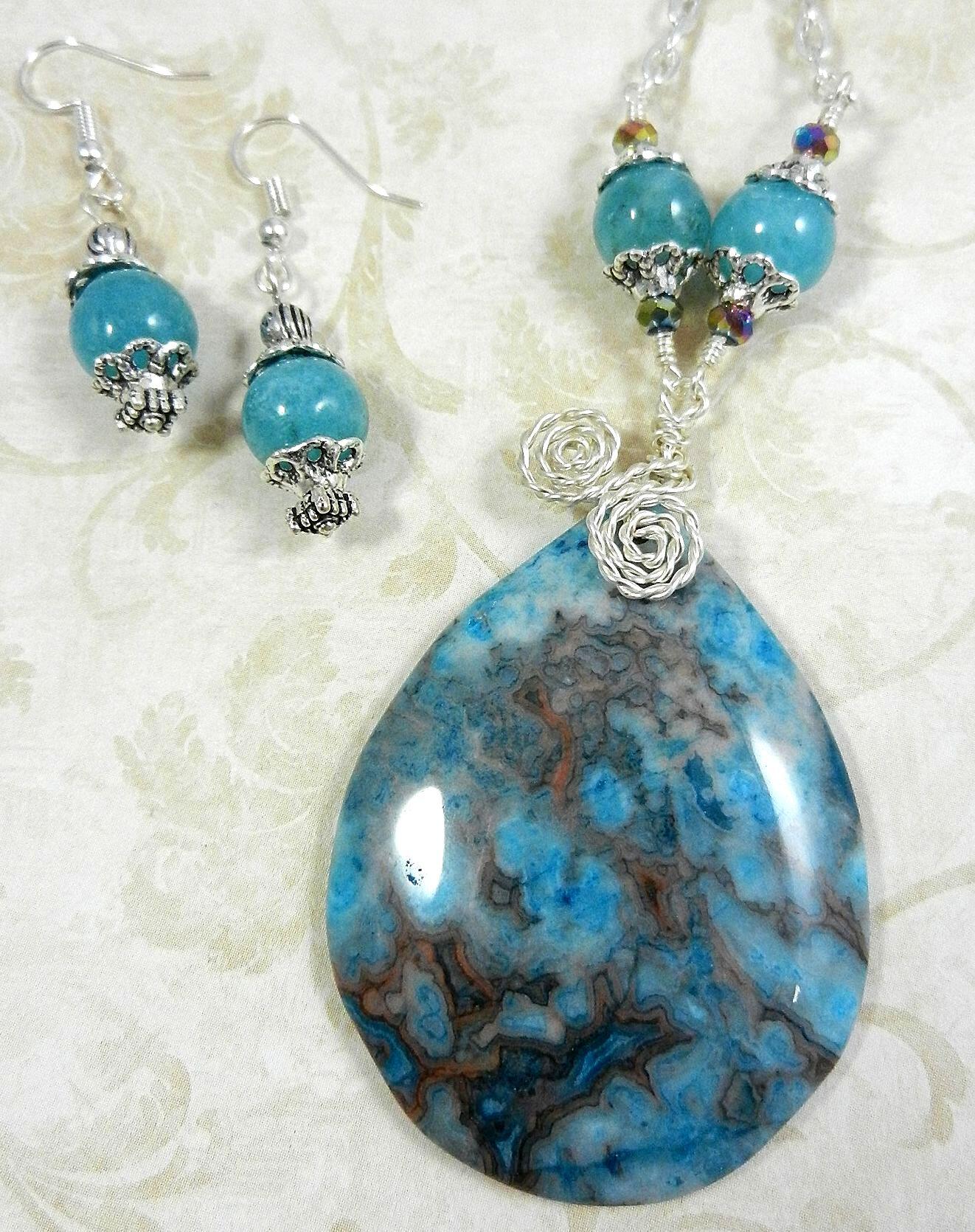 Blue Crazy Lace Agate Teardrop Gemstone Pendant Silver Wire Wrapped Pendant Necklace with Blue Agate Earrings