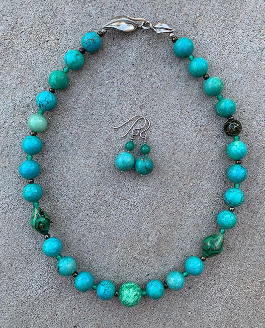 Necklace Set | Turquoise-green round stones, vintage green glass beads