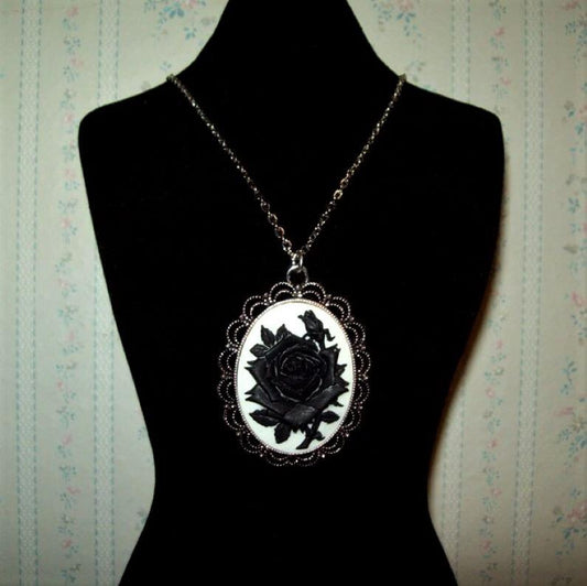 Black Rose Cameo Pendant Necklace, 40X30 mm