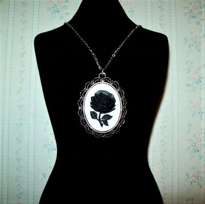 Black Rose Cameo Pendant Necklace, 40X30 mm