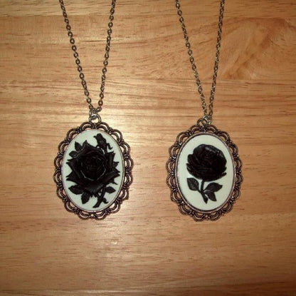 Black Rose Cameo Pendant Necklace, 40X30 mm