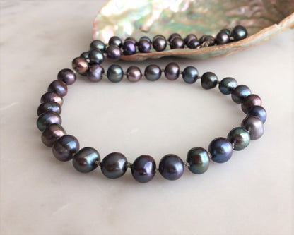 Iridescent Peacock Pearl Necklace