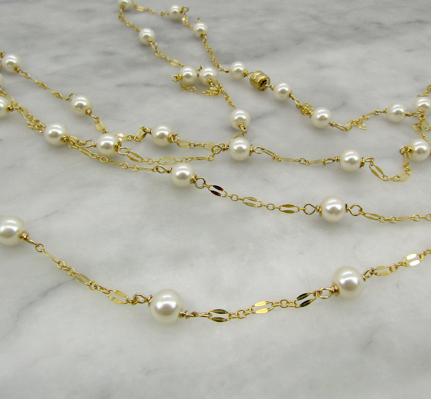 Long 50'' pearl necklace, Pearls and Gold Necklace, Long Adjustable Necklace with a Magnetic clasp