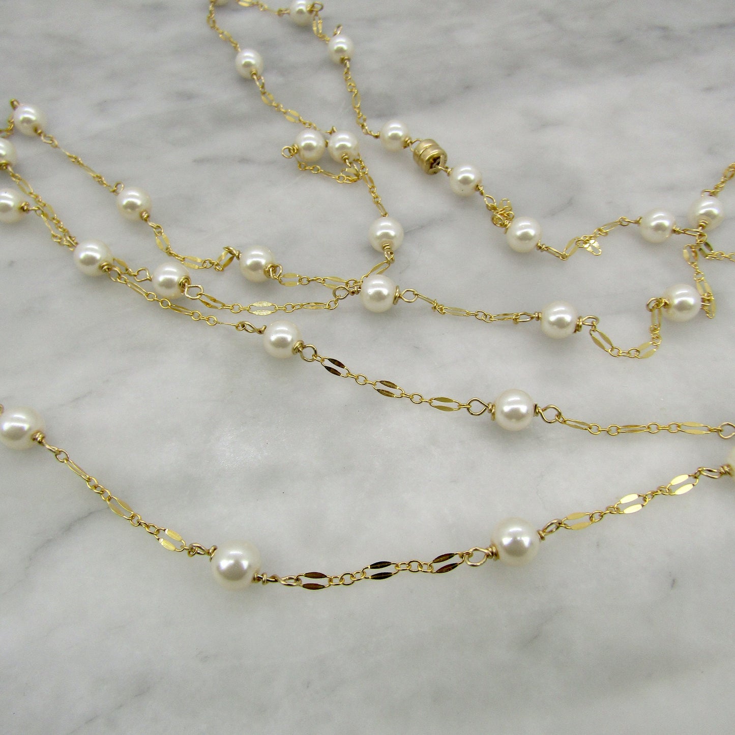 Long 50'' pearl necklace, Pearls and Gold Necklace, Long Adjustable Necklace with a Magnetic clasp