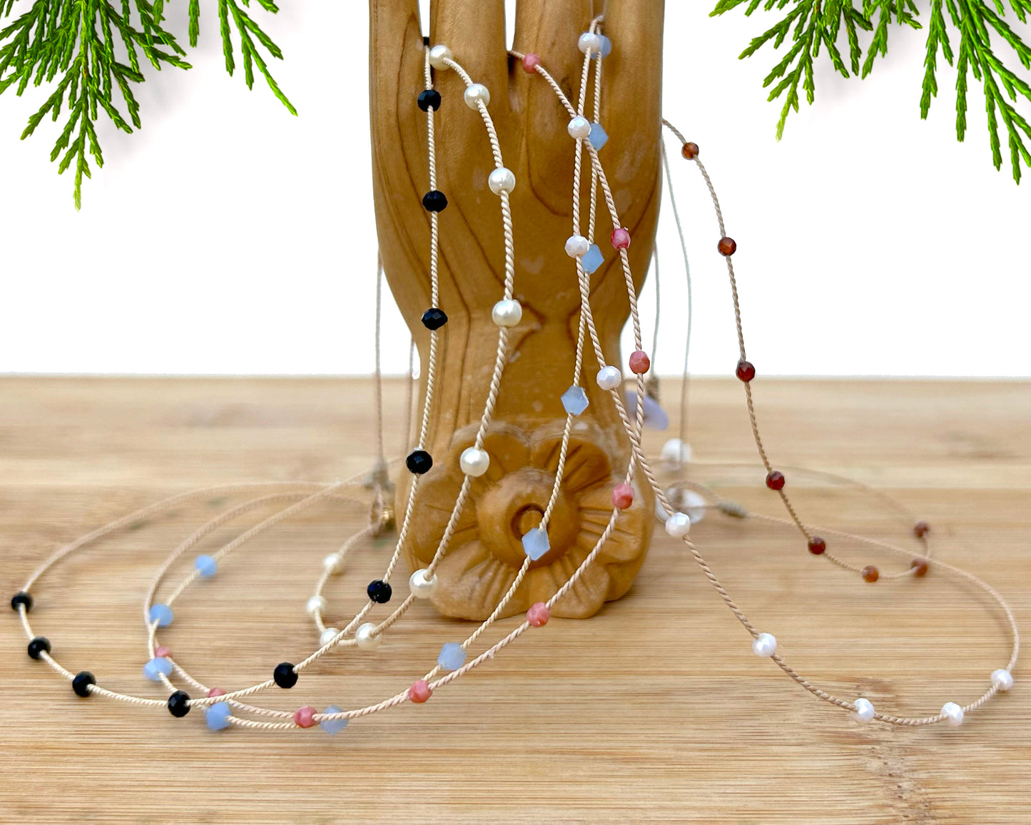 Delicate Round Beads Choker on Buriti Silk Cord